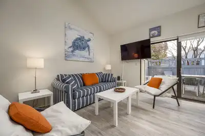 Image de Free Linens & Cleaning - Sea Colony Chalet