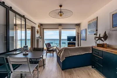 Image de Appartement 3* face à la plage avec balcon et cuisine équipée