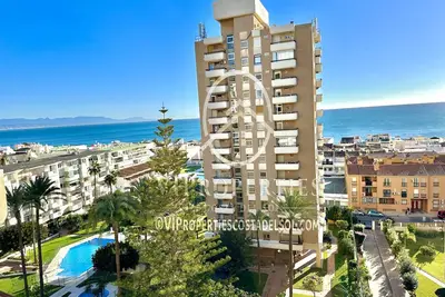 Image de 2 bedrooms apartment in front of the sea with stunning views!