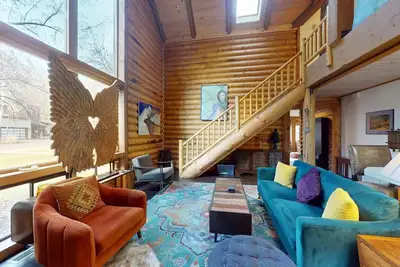Image de Wood River Cabin - Pet Friendly & Walking Distance to River Run