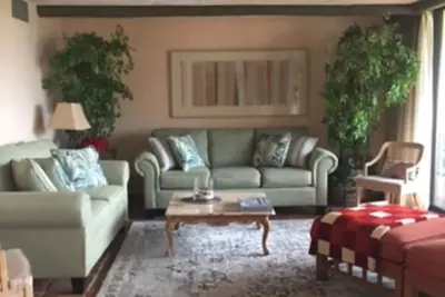 Image de Roomy ground floor condo - 5 min to private white sand beach