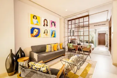 Image de Chic Oceanfront Studio Loft – Unique Art & Views