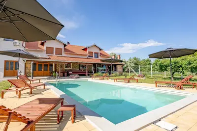 Image de Superbe maison à Oljasi avec sauna