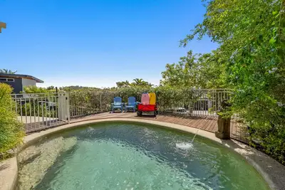 Image de Spacious 4-Bed Family Retreat with Pool Near Beach