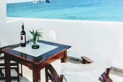 Image de Logaras Apartment With View The Sea