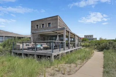 Image de The 6-person Deluxe Villa features a comfortable and tastefully decorated interior, with views of the dune landscape and the Grevelingenmeer.