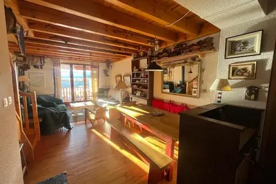 Image de Duplex 3 pièces + cabine avec balcon et parking au centre des Angles