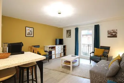 Image de Bel Appartement T3 Rénové avec Wi-Fi à 400m des Thermes de La Bourboule, Capacité 4 Personnes