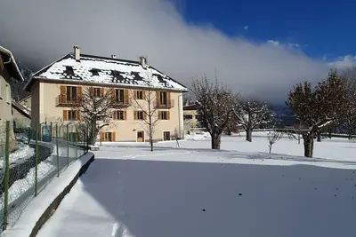 Image de Grand Appartement Pour 15 Personnes Avec une Grande Pièce Voûtée