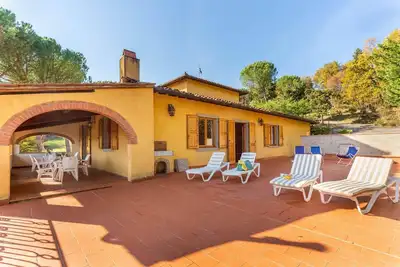 Image de Appartement Ă San Donato, Chianti, court de tennis, piscine, barbecue, Vr