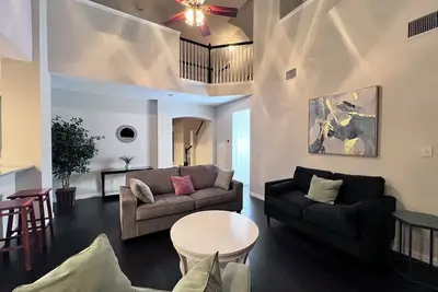 Image de Luxury Spacious 4-Br Retreat with Pool Table, Bbq, and sleep 18