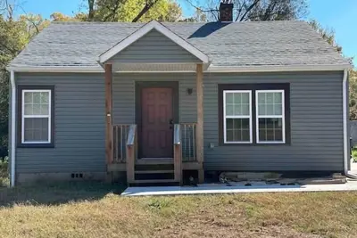Image de South Knoxville Green House