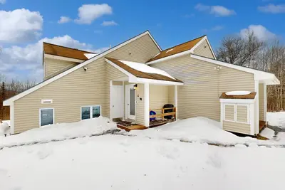 Image de Mountain view, 2-story condo with heated pools, hot tubs, gym & game room