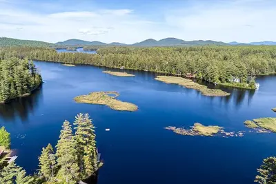 Image de Camp Oxbow on Rainbow Lake in the heart of the Adirondack Mountains
