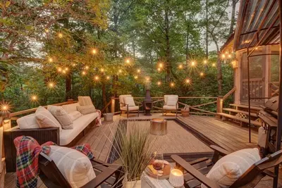 Image de The Cabin @ Possum Trot- A Rustic Chic Escape