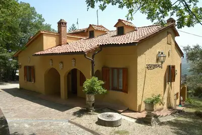 Image de Appartement Ă San Donato, A/C, court de tennis, piscine, barbecue, Chianti Vm