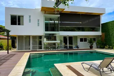 Image de 8 Master Bedrooms - \nVIP Brand New Modern Private Compound \n