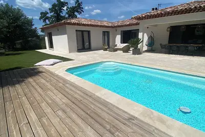 Image de Villa haut de gamme- sans vis à vis - Quartier résidentiel - piscine - jacuzzi