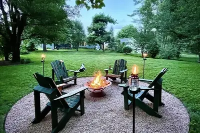 Image de Spacious river front home located on the beautiful Clinch River. Unique! Clean!