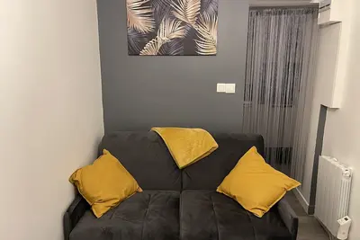 Image de Charmant Appartement entièrement meublé à 10 minutes de la défense