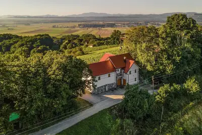 Image de Magnifique maison à Velika Nedelja