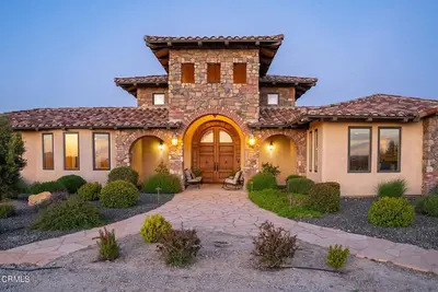 Image de Tuscan Style Wine Country Getaway