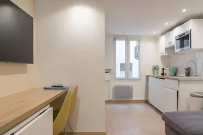 Image de Lavie Maison: Parisian Aircon Gem