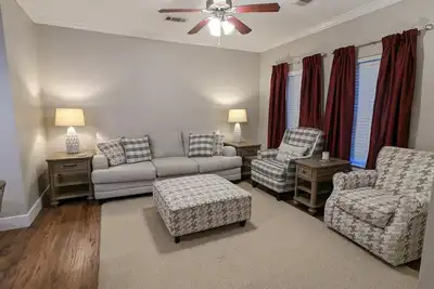 Image de The Bama Retreat 3bed/3bath Condo minutes from The University of Alabama!