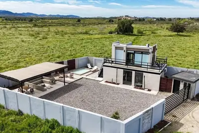 House of Gemini is a secluded property in the center of Valle de Guadalupe