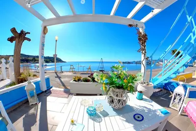 Image de Beach Studio - Sleeps 2 & Private Ocean Terrace