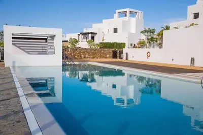 Image de Modern villa located in Macenas complex
