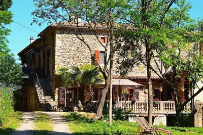 Image de Mas Mialou - Appartement avec piscine au calme, proche du village (5 min a pied)