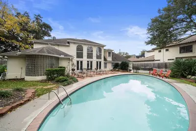 Image de Galleria Pool | Games Movie Poker Room | Sleep 16