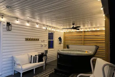 Image de Hot Tub! Soak into the Heart of Nelson County \/ Hosted by Heather