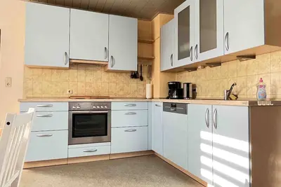 Image de (Sad211) Large workers rental\/ rental housing