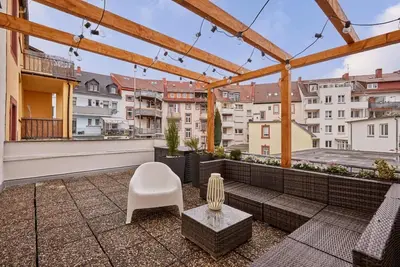 Image de Kaiserslautern - Bella, im Expressionistischen Stil