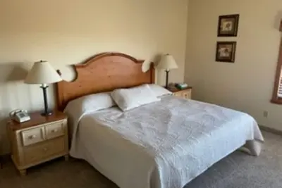 Image de 2 Bedroom Condo at Seasons at Greenwood Forest located at Peek' n Peak Resort.