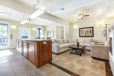 Image de Spacious Urban Living Near French Quarter