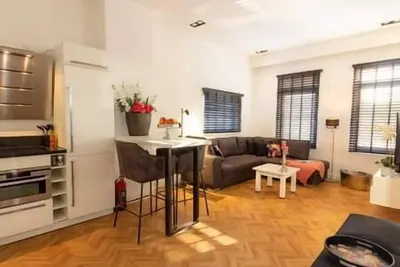 Image de Spacious private apartment, 90m2, 25min from Amsterdam