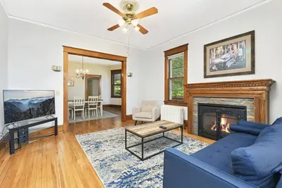 Image de Charming craftsman home near downtown St. Paul