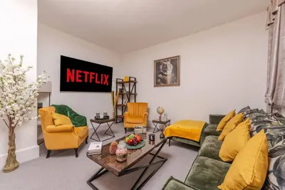 Image de Stylish Spacious Retreat: Luxury 2-Bedroom Haven
