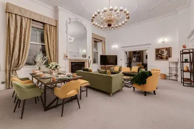 Image de Luxury London 3-Bedroom Duplex with Pool Table