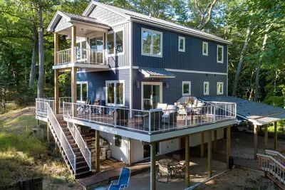 Image de Tranquil Shores | Relax on Lake Michigan 4br, 4ba
