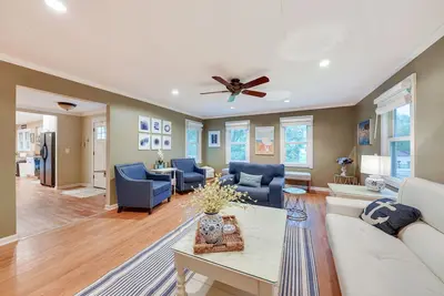 Image de Family-Friendly Twin Lakes Home Near Lake Mary!