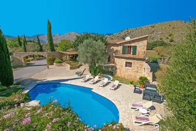 Image de Beautiful Pollensa Villa | 4 Bedrooms | Villa Bennassar | Mountainside Views | Short Drive to Town & Beach