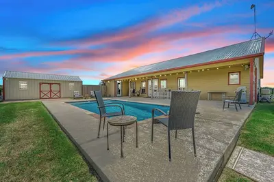 Image de Countryside Texas Sanctuary Enjoy Sunrises & Sunsets, Grill, Firepit & Longhorns