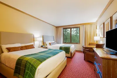Image de Cozy and Affordable room in the Luxury Suncadia Lodge.