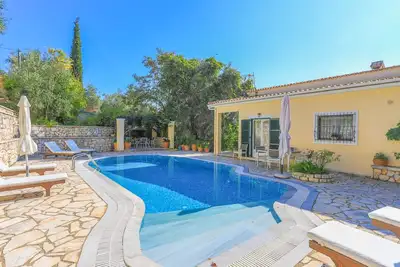 Image de 3 Bedroom Villa, Private Pool, Sea Views, Nisaki
