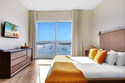 Image de Bay View | Rooftop Pool + Gym | Hollywood Beach