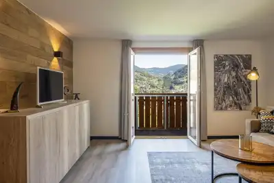 Image de GemĂĽtliche Ferienwohnung fĂĽr 6 Personen Mitten in Montafon